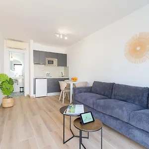 Moderno En Apartamento